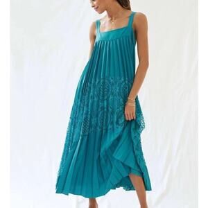 Anthropologie Geisha Designs Dress Size S Green Pleated Lace Maxi Petite NEW NWT